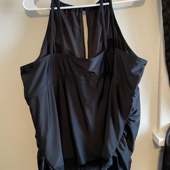 Plus size swim top - Picture 2 of 3